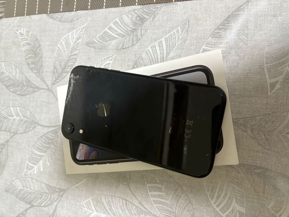 Продам iphone XR
