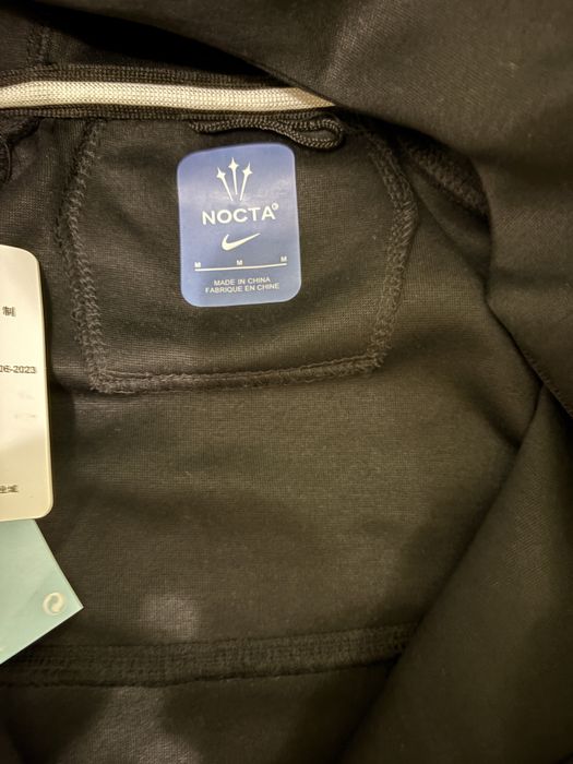 Продавам nike nocta tech fleece черен чисто нов