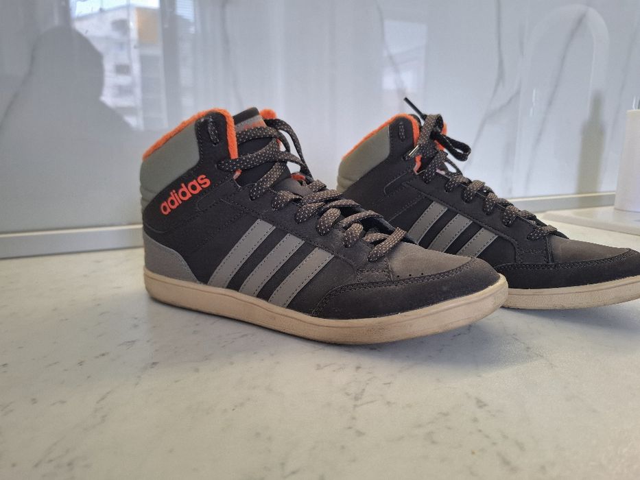 Кецове адидас 40 номер