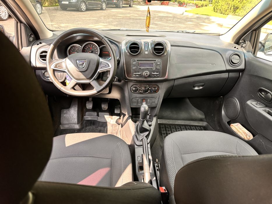 Vand dacia logan 2018 benzina + gaz