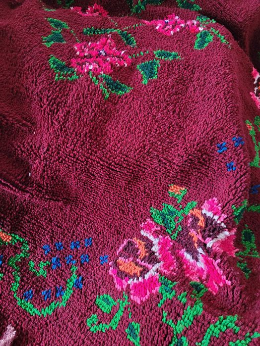 Китеници - ръчно изработени от вълна