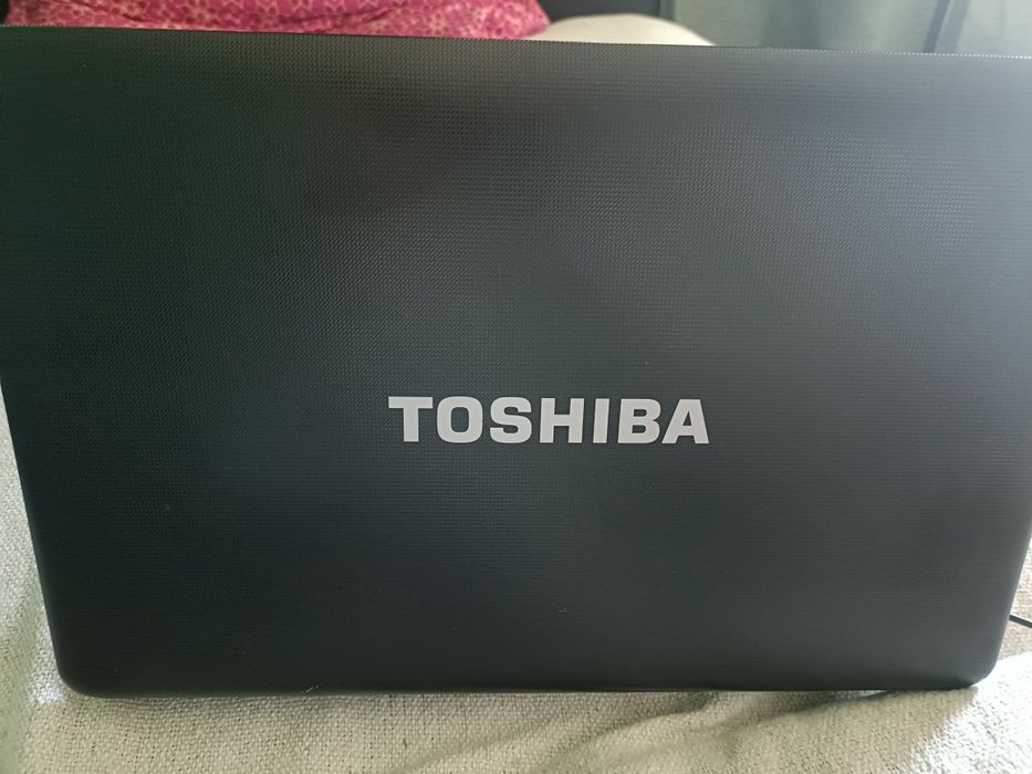 Toshiba Satellite laptop super condiții