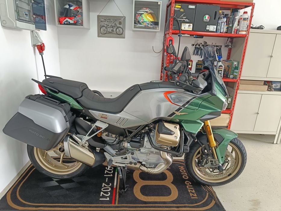 Moto Guzzi V100 Mandello S