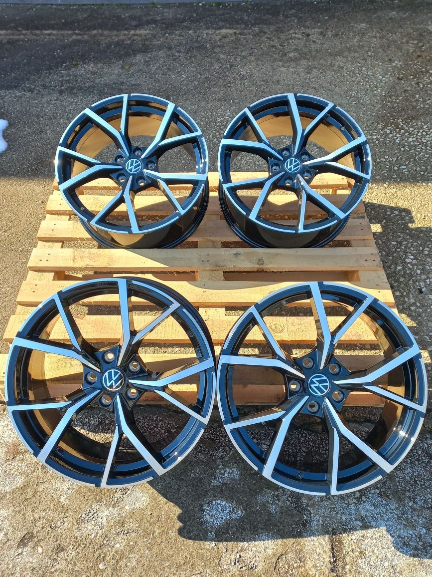 17.Vw Golf Gti R Passat Jetta 7.5j et40 Estroil Black Polis Чисто Нови