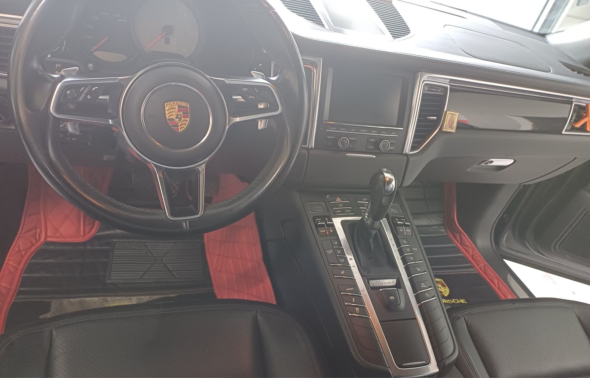 Стелки за Porsche Macan