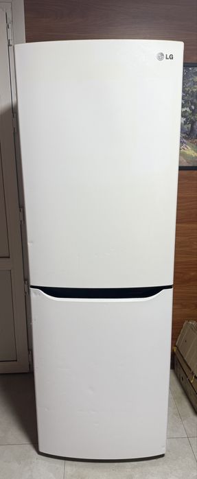 Продам холодильник LG