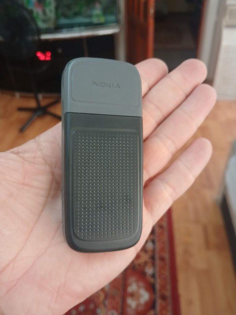Боевой нокия nokia 1208  zor ishlidi
