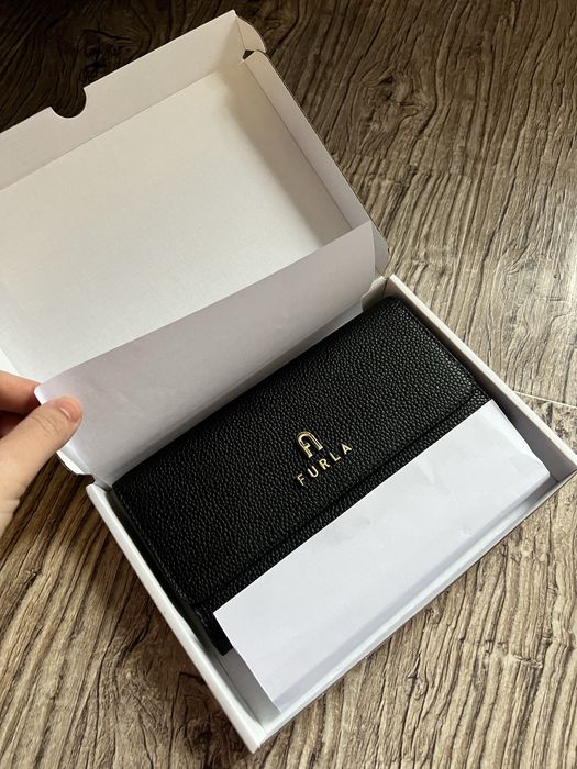 чисто ново дамско портмоне Фурла ест кожа