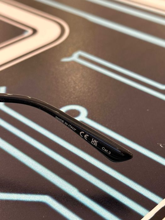 Ochelari de soare - Saint Laurent Paris SL690DUST - Noi - Nepurati