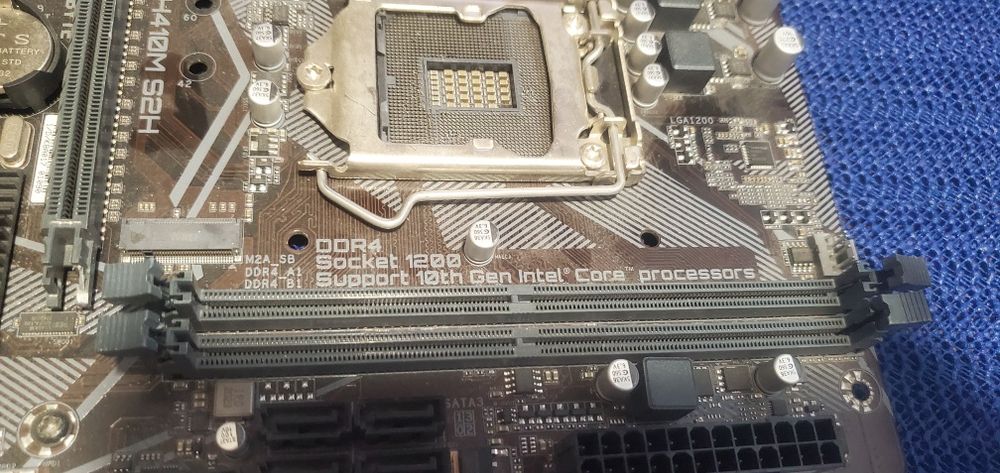 Placă de bază Gigabyte H410M S2H