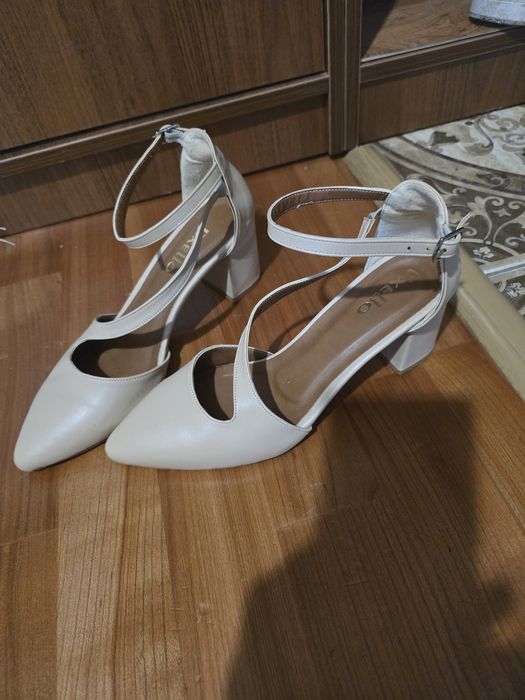 Продаётся туфли в отличном состоянии