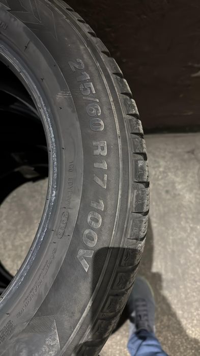 Anvelope iarna 215/60 R17 Barum, Kumho