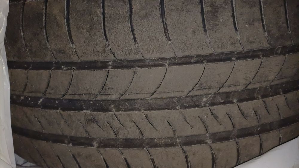 Комплект зимни и летни гуми