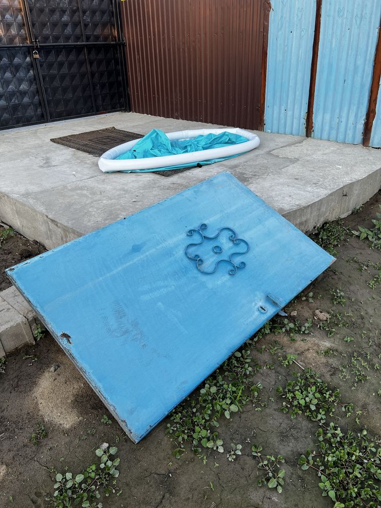 Калитка в хорошем состоянии.