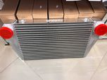 TurboWorks универсален интеркулер Intercooler 550x350x76, обърнат