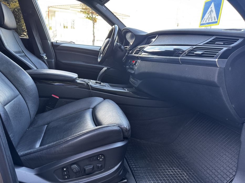 Vand/Schimb X5 2011 M Paket~Panoramic~Interior Seria7