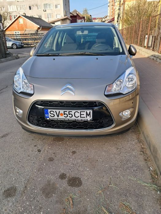 Vând Citroen C3 .