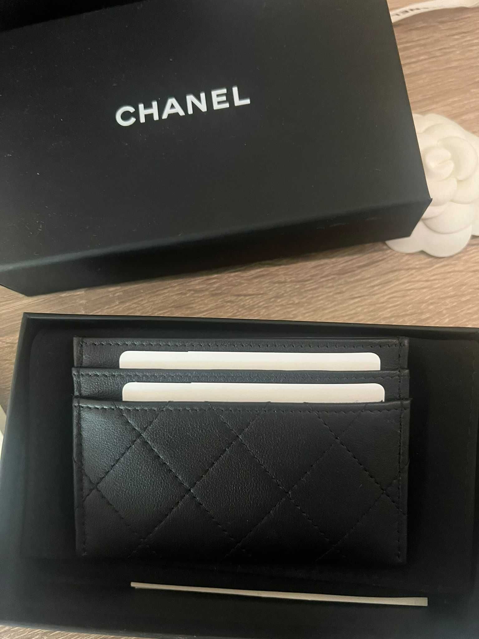 CHANEL - Оригинален портфейл на Шанел, не е носен.