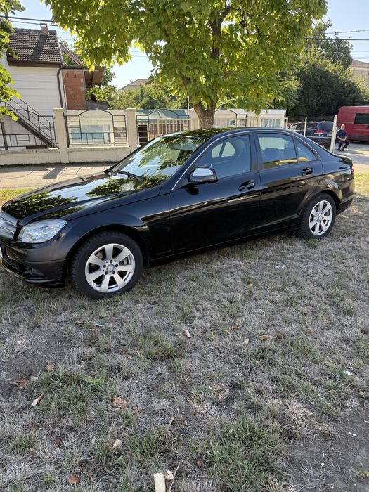 Vand Mercedes C 200,1,8 Benzina ,164 Cp,105.000 Km