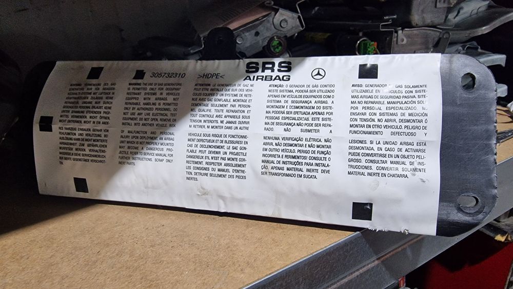 Airbag pasager Mercedes 305284610001 CLS W219 Cls320 Cls350 Cls500
