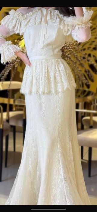 Кружевное ,изысканное вечернее белое платье!