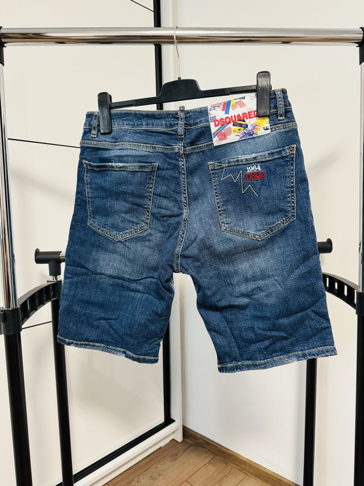 Blugi scurți DSQUARED2 - Mărimea 48 - Calitate Premium
