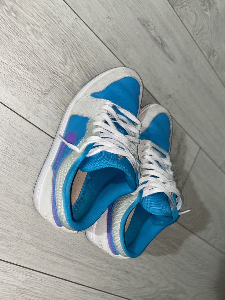 Air Jordan 1 low se