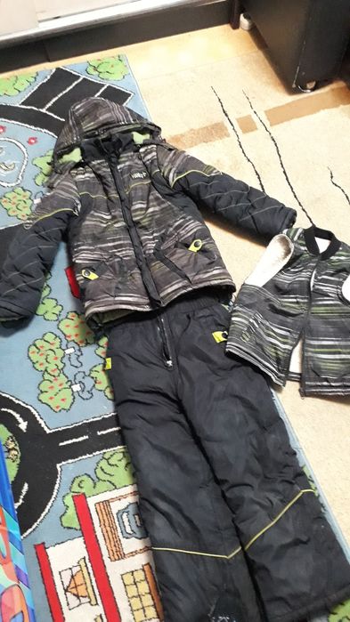 Комбинезон зима, рр 130, штаны куртка жилетка