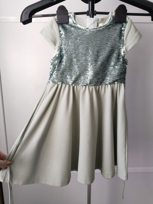 Детское платье цвет фисташка ментол