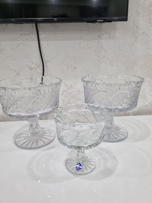 Фруктовница и конфетница