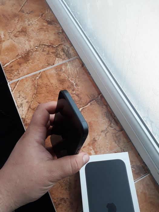 Iphone 16 black 128 gb