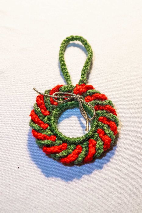 Decoratiuni brad Craciun crosetate handmade