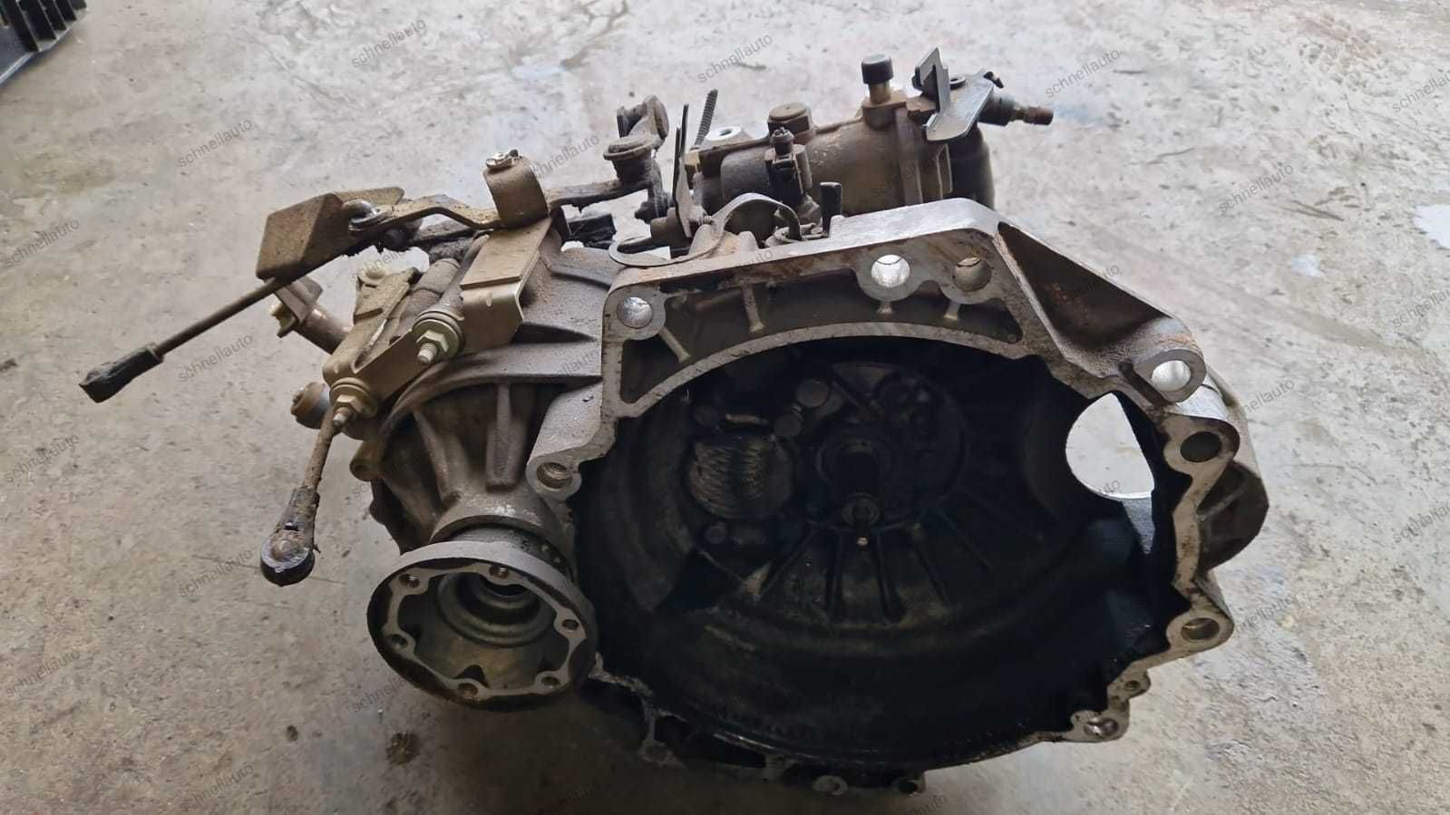 Cutie viteză VW Golf 4 1.6 Benzină cod motor AZD  5+1 manual