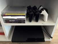 Playstation 3 PS3 Slim 150GB Modat Impecabil 3 Controllere + Jocuri