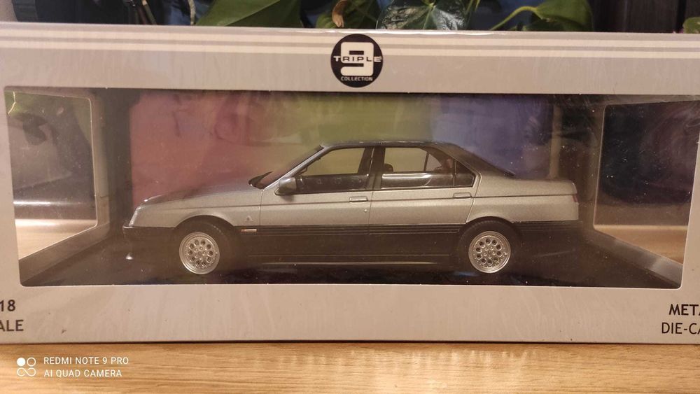 Alfa Romeo Triple9 164 1994 Model Macheta Auto 1/18