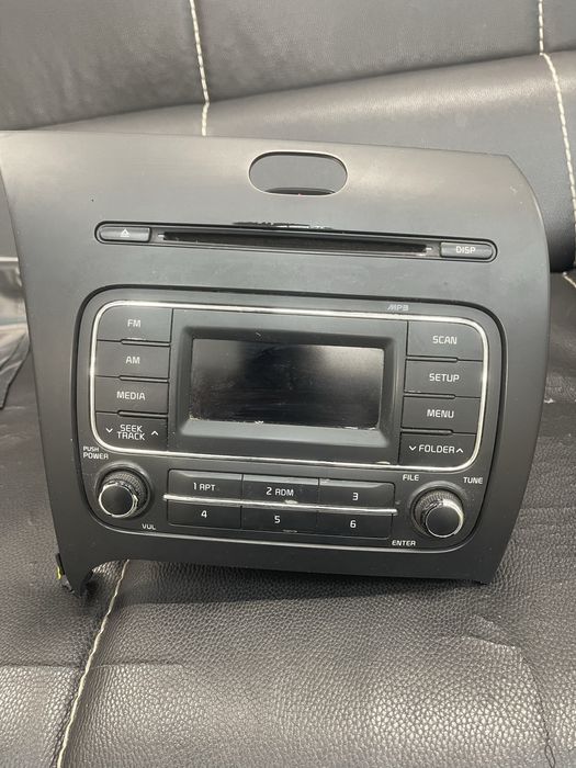 Штатный магнитафон для киа серато