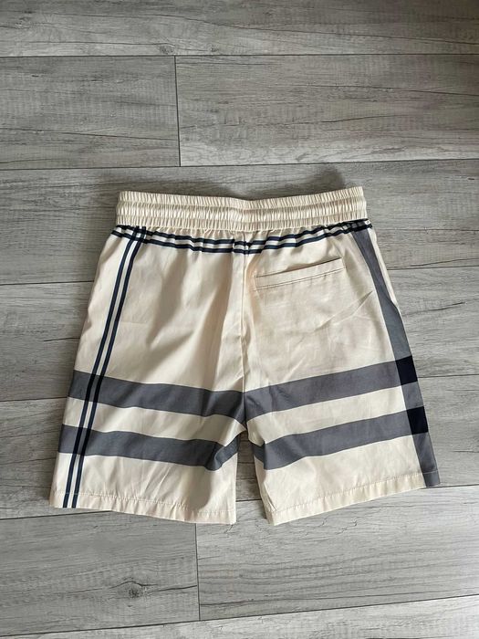 Shorts Burberry Marimea M