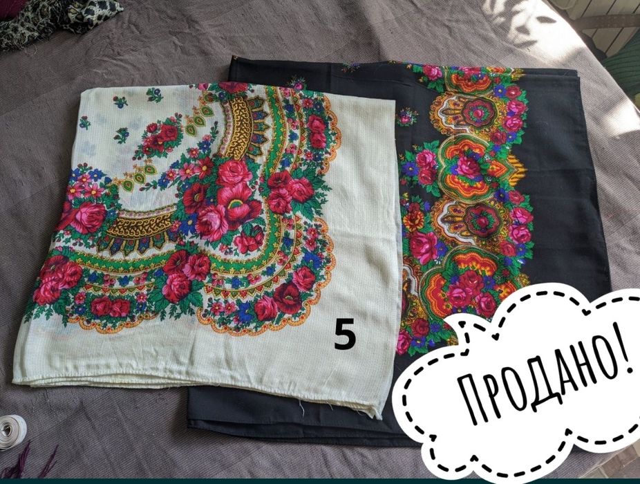 Платки и шарфы разного стиля новые