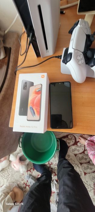Продам телефон б/у