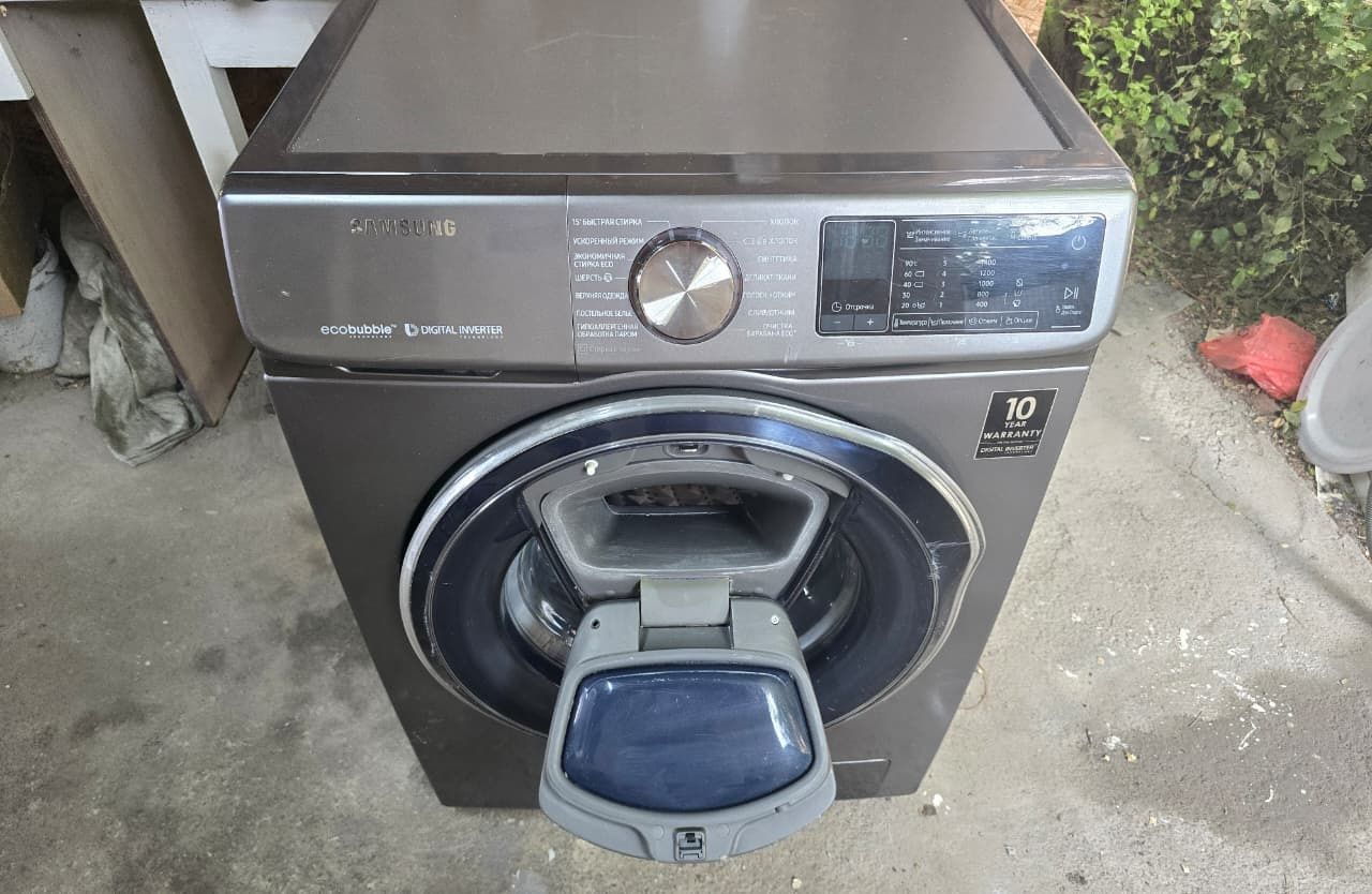 Продам стиральную самсунг экобабл 10 кг