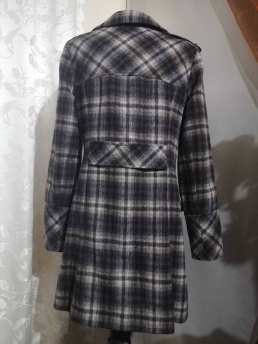 Paltonas superb impecabil,marimea M / L  mai subtire de primavara.