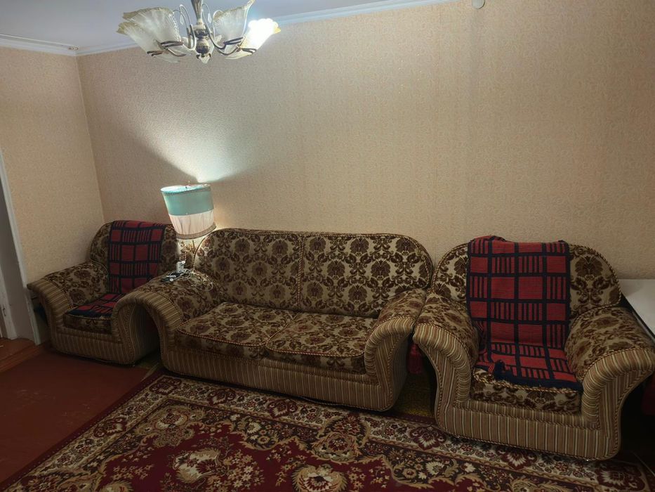 Диван раскладной с креслами