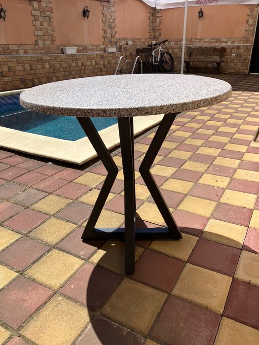 Маси трапезни  за градината