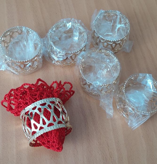 Комплект 6 пръстени за салфетки* Златист цвят* С филигран* Нови