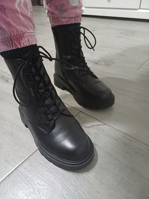 Ghete Mango din piele naturala (bovina )