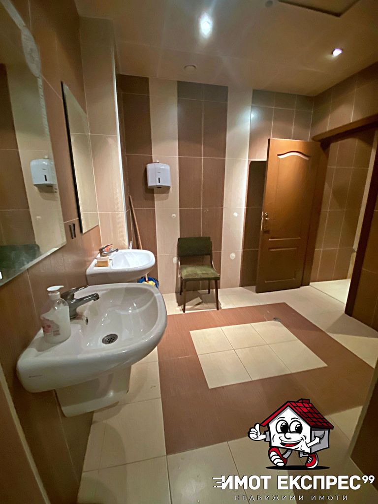 Продава се Магазин в Асеновград - 40 кв.м за 765 €/кв.м - Снимка #3