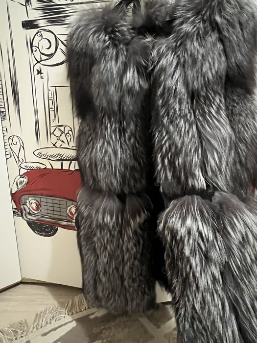 Срочно продам безрукавка чернобурка