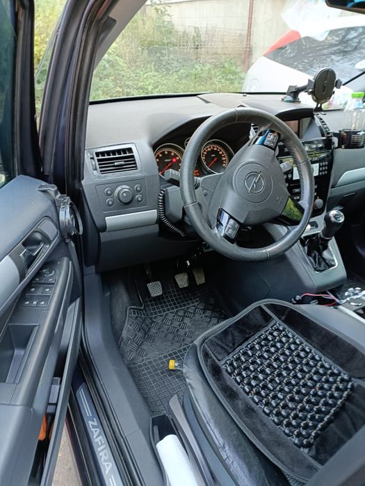 Opel Zafira 1, 6 benzina și GPL înmatriculat