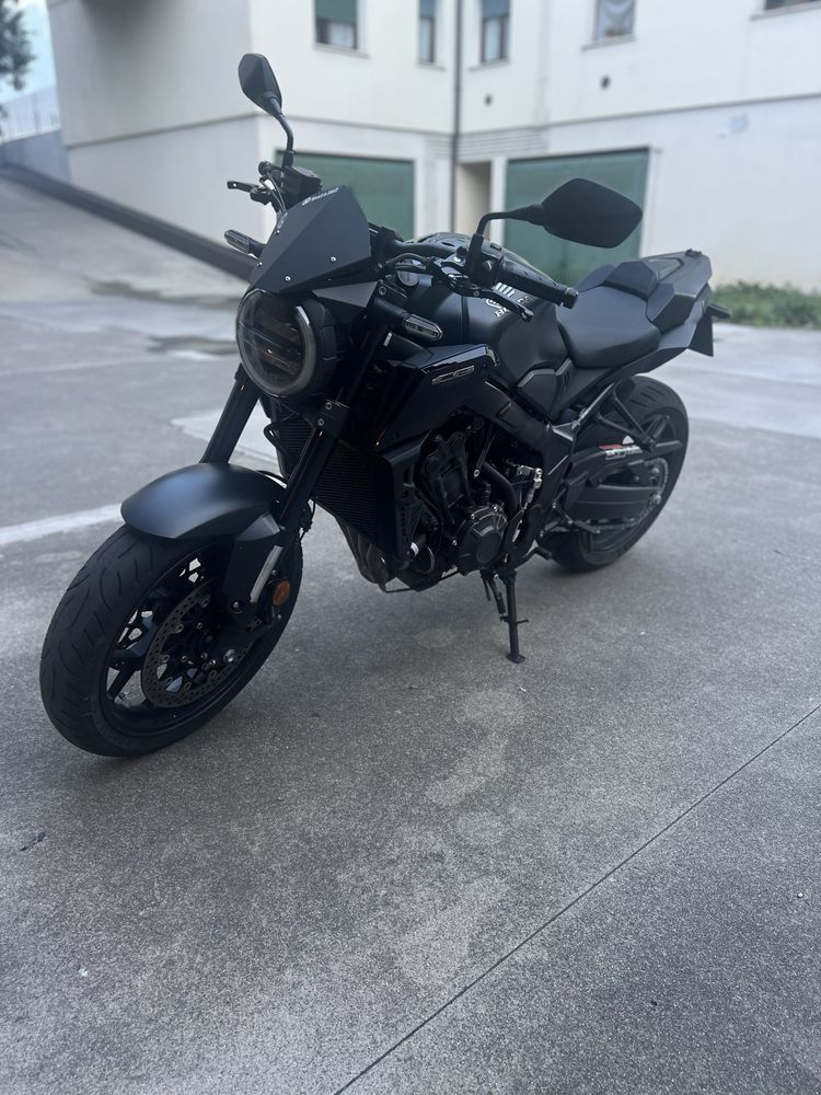 Honda CB 650 R 2023  /BlackEdition