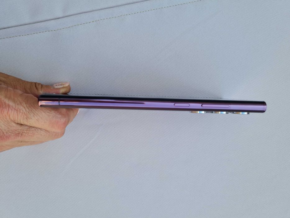 Samsung s22ultra нов дисплей/ часовник на Samsung